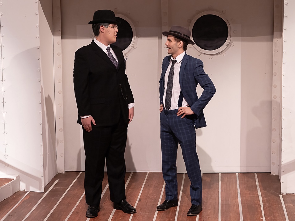 Photo with a prop umbrella